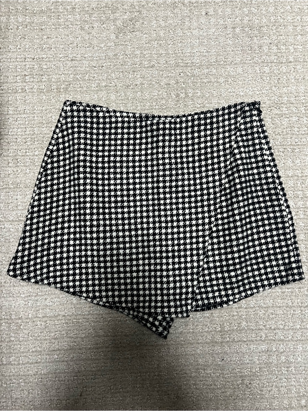 Houndstooth Black and White Women's Skort